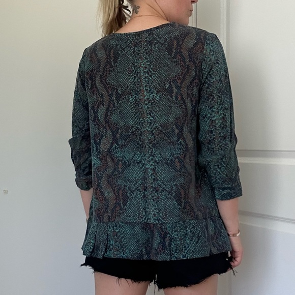 Snake Skin Printed 100% Silk Top - Picture 6 of 6